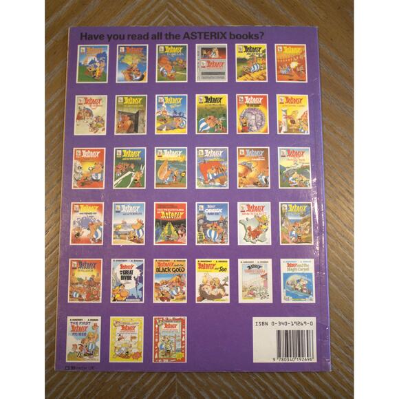 Asterix: The Mansions of the Gods Book 11 Goscinny & Uderzo 1993 Vintage Comic - Picture 3 of 3